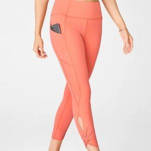 Fabletics Oasis High-Waisted Twist 7/8 Legging Size: L Color: Coral Haze